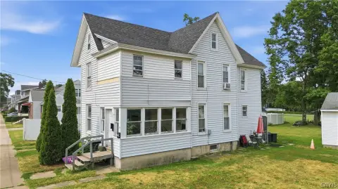 Two-Unit Residential Income Duplex