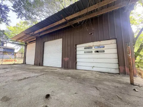 Metal Warehouse Building