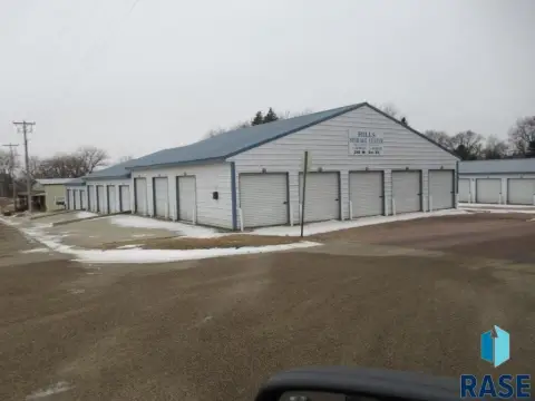 Commercial Storage Buildings in Hills, MN