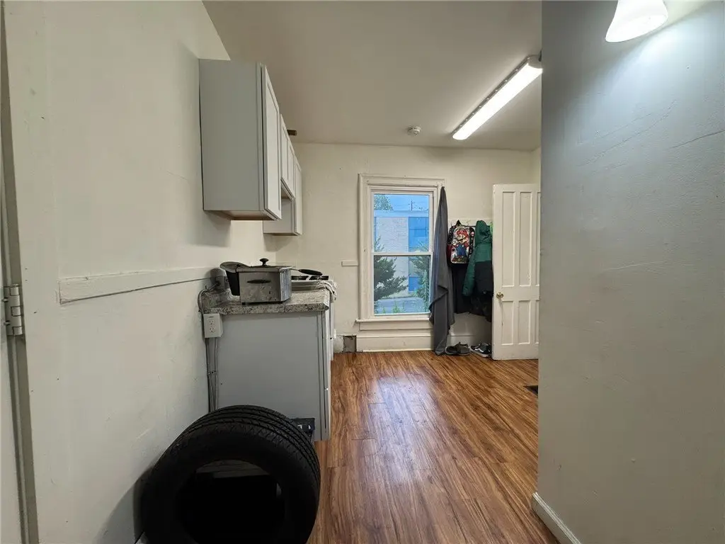 Picture 19