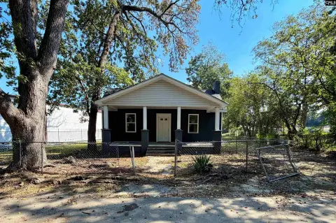 Renovated Duplex with Private Entrances