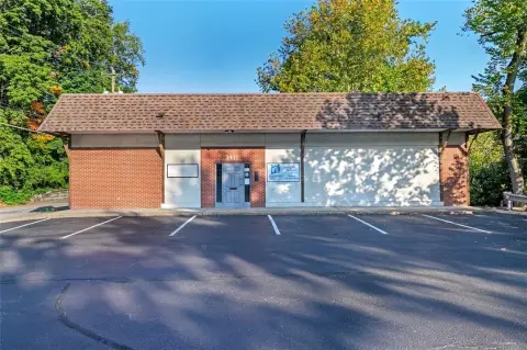 Versatile Commercial Building in Penn Hills