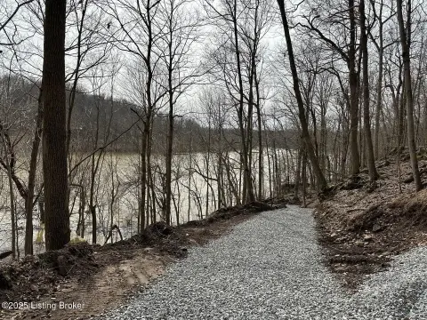 Lakefront Property at Rough River