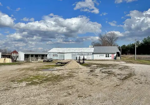 Livestock Transfer Station For Sale