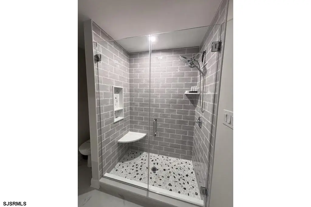 Picture 16