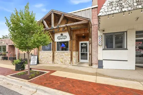 Bar and Grill with Dining Room