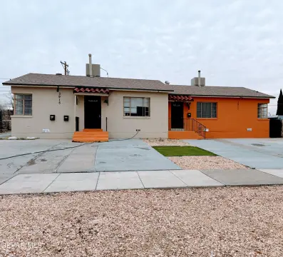 Income-Producing Triplex in El Paso