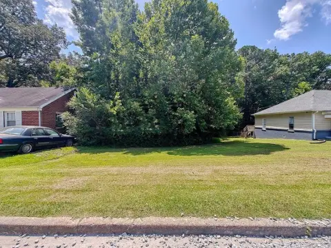 Residential Lot in Paris, TN