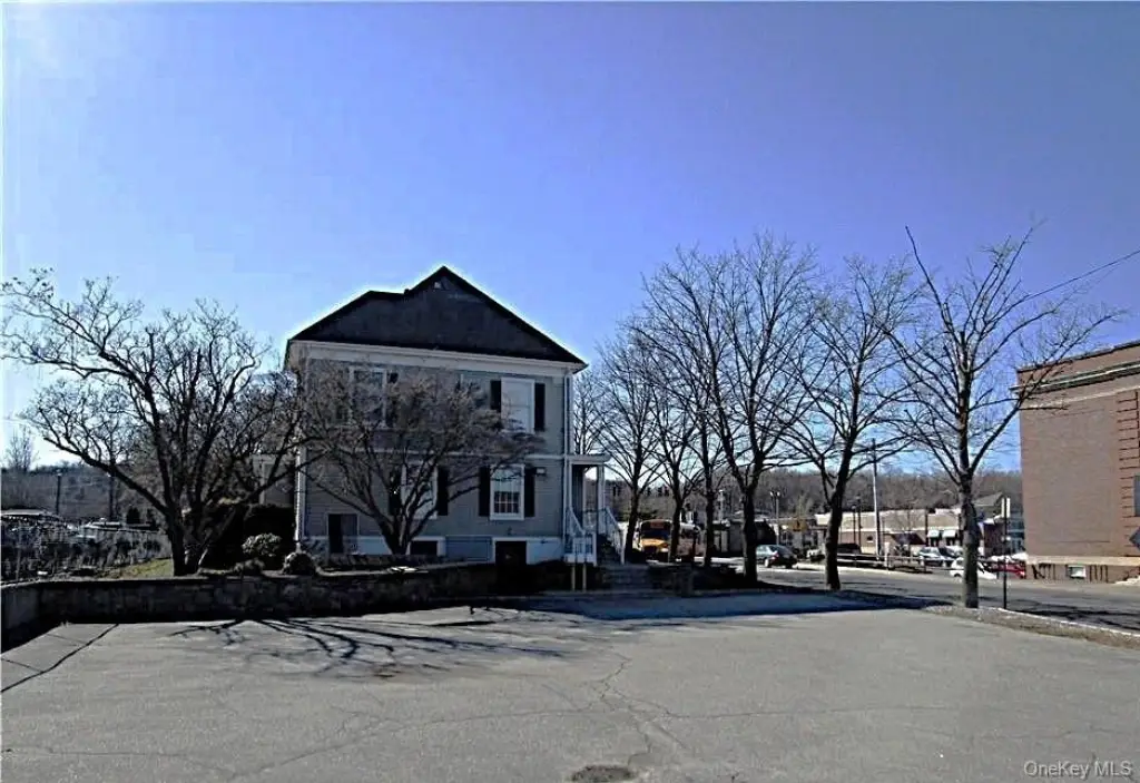 Picture 4
