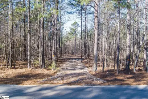 Private 8-Acre Homesite in Clinton