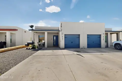 Like-New Duplex Built in 2021