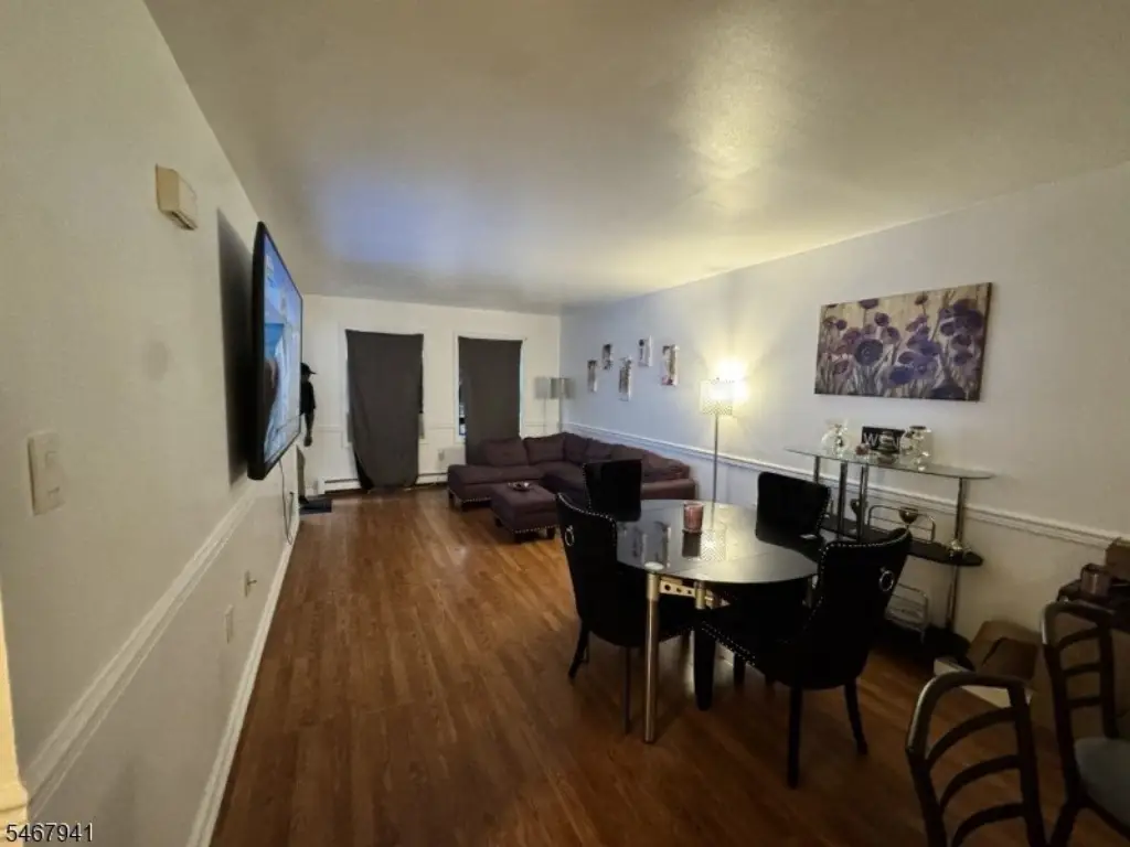 Picture 11