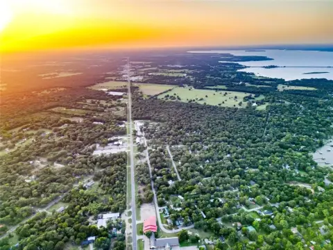 Prime Frontage Land in Tool, TX