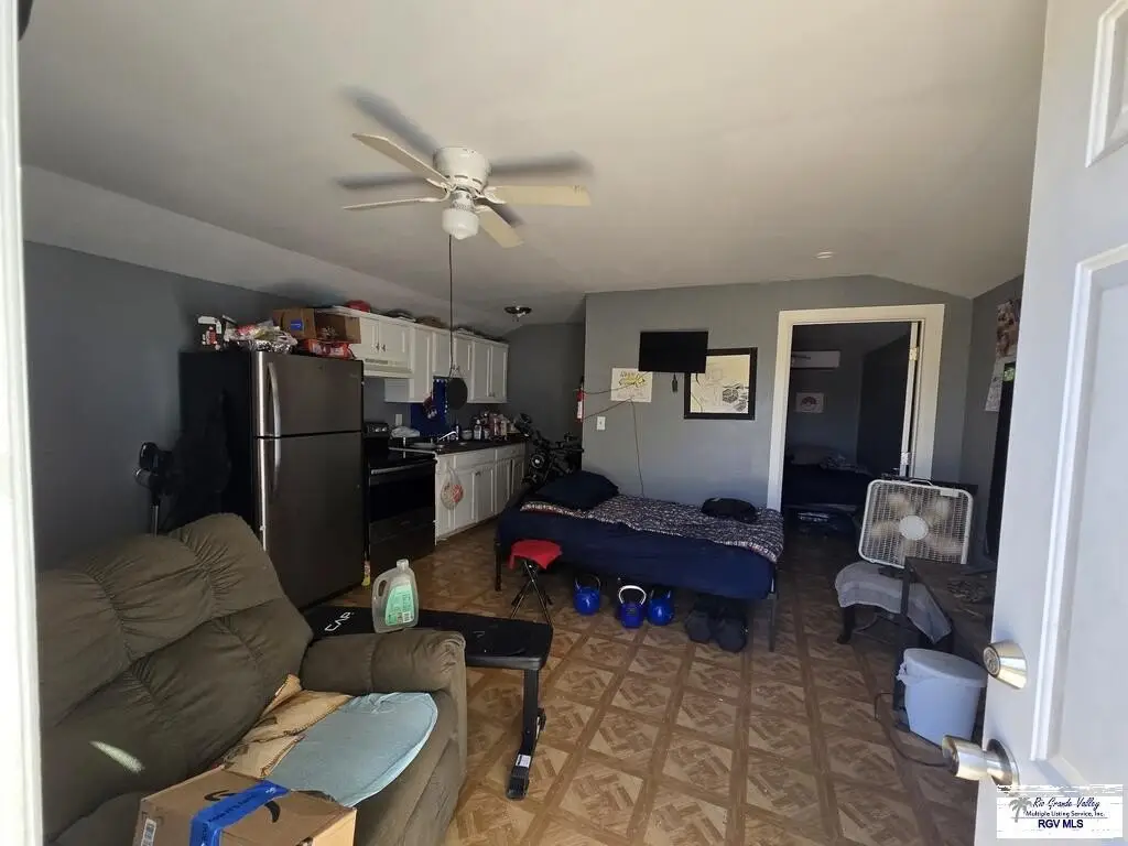 Picture 3