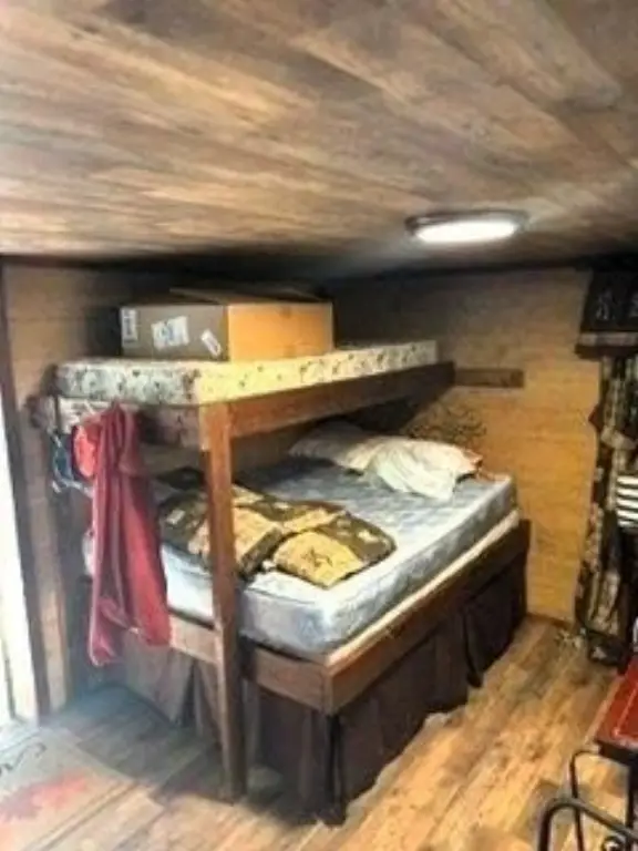 Picture 10