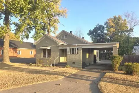 Charming Office Building, Russellville, AR