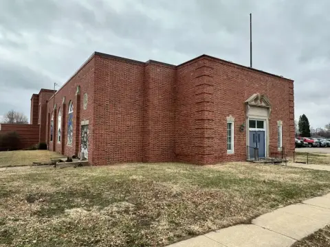 Versatile Commercial Building in O'Neill