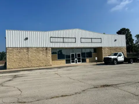 Spacious Retail Opportunity, Sabina, OH