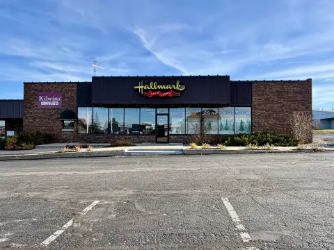 End-Cap Retail Space