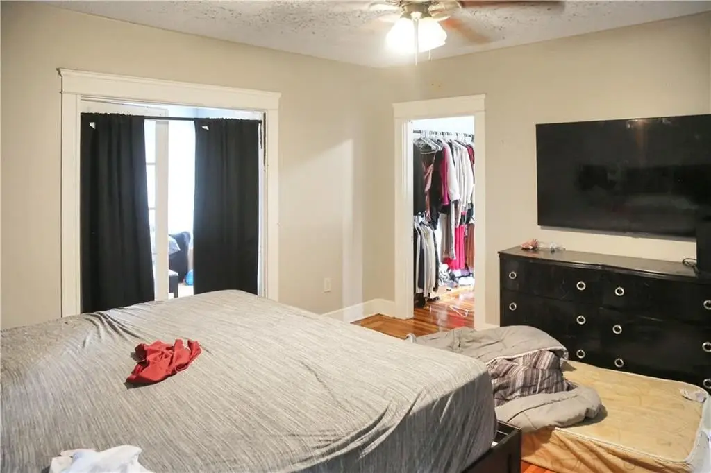 Picture 11