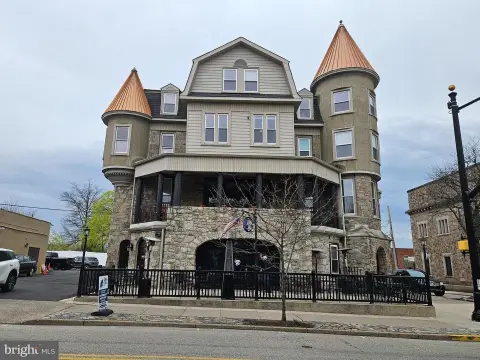 Premier Restaurant Opportunity in Ambler