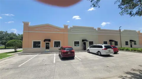 Flex Warehouse with Roll-Up Door