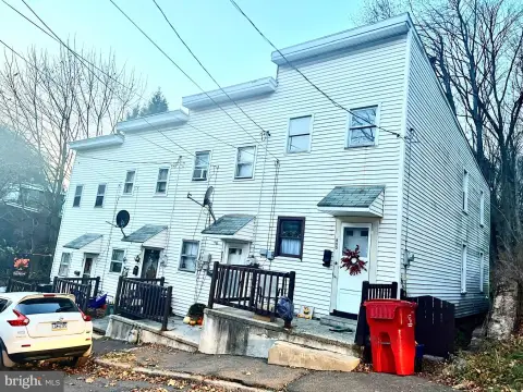 Pottsville Quadruplex: Investment Opportunity