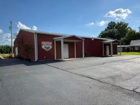 Versatile Commercial Building for Lease