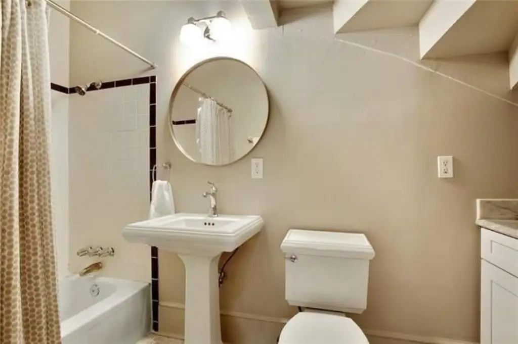 Picture 7