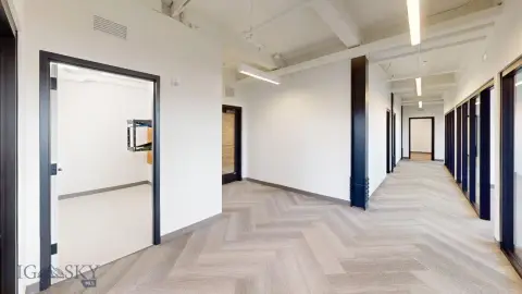 Furnished Corner Office Unit