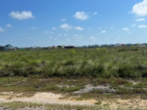 Residential Lots in Holiday Beach
