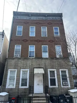 Union City Apartment Building Investment