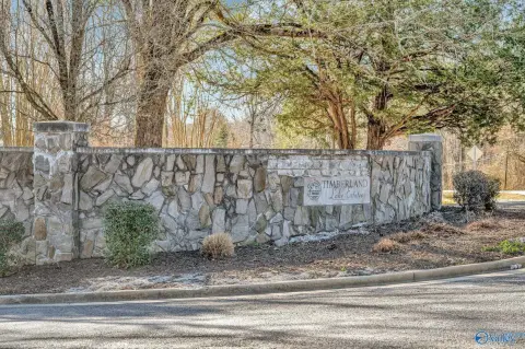 Land with Lake Views