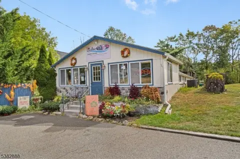 Florist Business with Residence