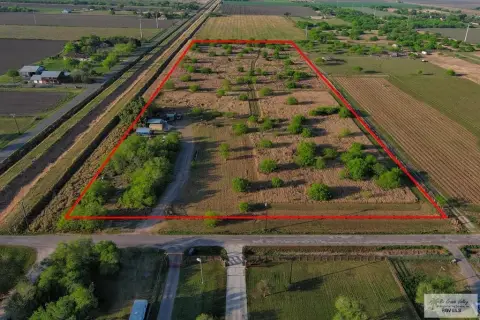 11.87 Acres in San Benito