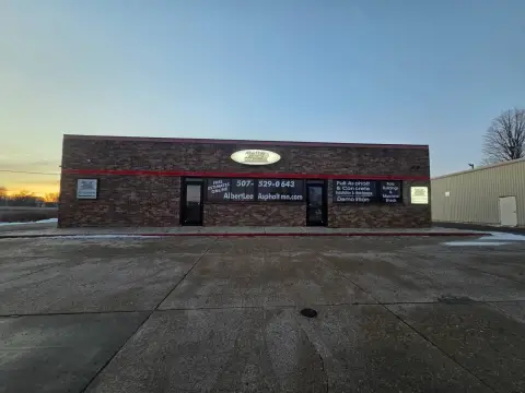 Albert Lea Commercial Building Opportunity