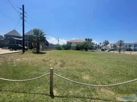 Commercial Corner Land