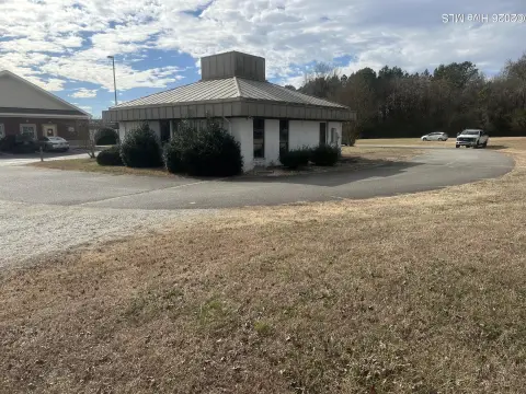 Open-Plan Storefront Property