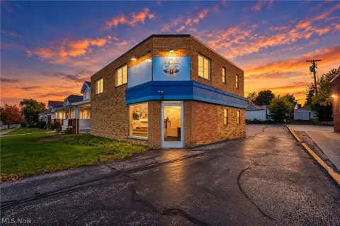 Mixed-Use Property with Upstairs Residence