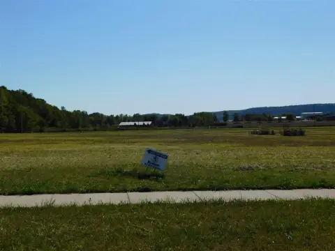 Residential Land in Prairie Du Chien