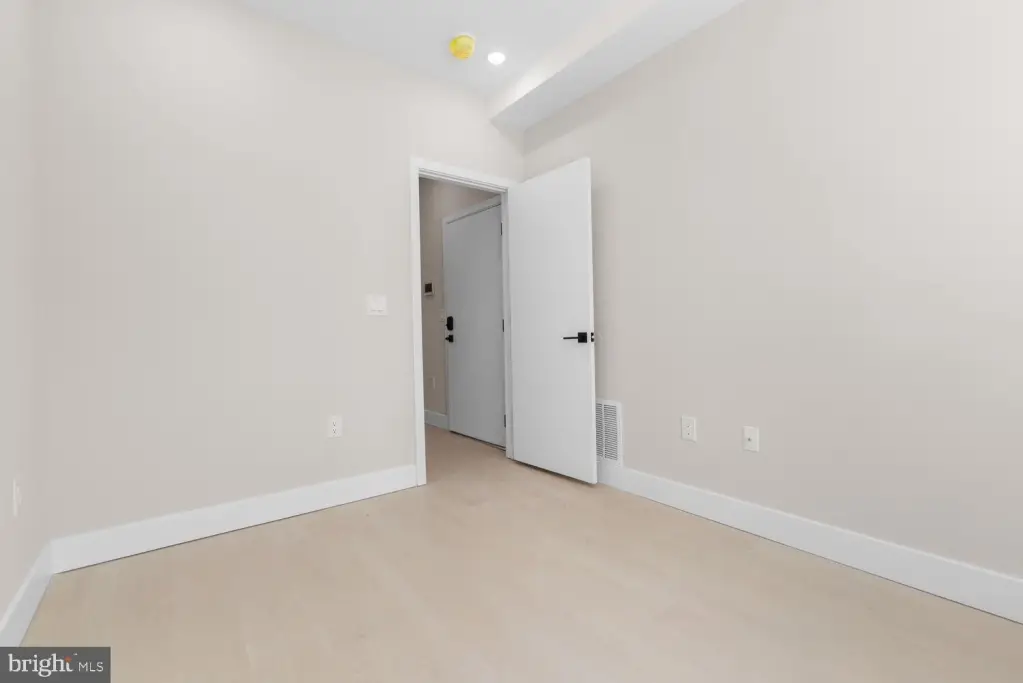 Picture 30