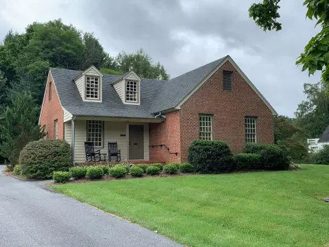 Hot Springs Dentist Office Building