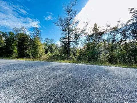 5.45 Acres in Hilliard, FL