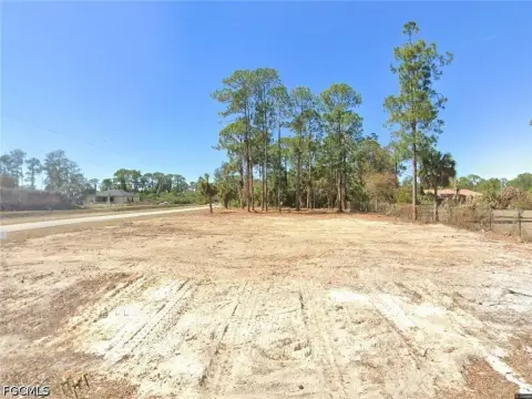 Residential Lot in Lehigh Acres