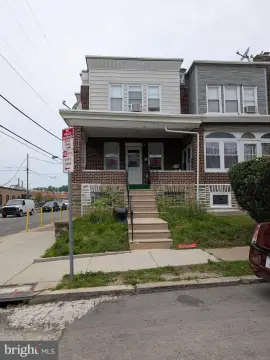 Mixed-Use Townhouse in Philadelphia