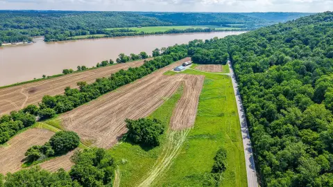 Versatile Land with River Access