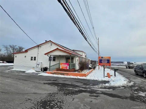 Restaurant/Retail Space in Newburgh