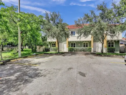 Oakland Park Fourplex Investment Opportunity