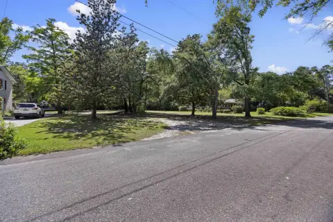 Residential Land in Summerville, SC