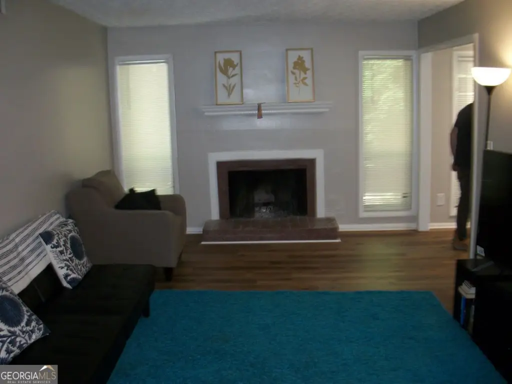 Picture 4